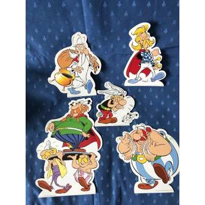Pack of 5 Asterix tribe images in flexible plastic printed on both sides
