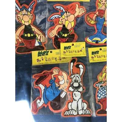 Rare Astérix les 12 personnages magnétiques grand format neufs de 1978