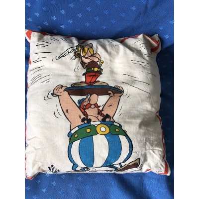 Rare Asterix cushion from 1979 36 x 36 cm (3)