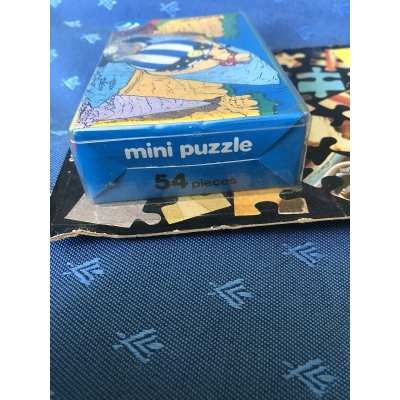 Ultra Rare Asterix mini puzzle Grimaud still in 1978 packaging