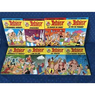 Asterix rare series of 8 GP Rouge et Or comics in very good condition