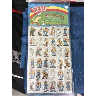 Astérix 36 stickers autocollants 3D neufs de 1978 sur son support de vente