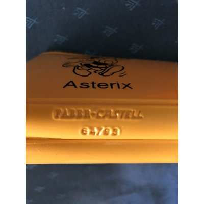 rare trousse Astérix Faber Castell de 1976 neuve jaune