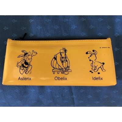 rare trousse Astérix Faber Castell de 1976 neuve jaune