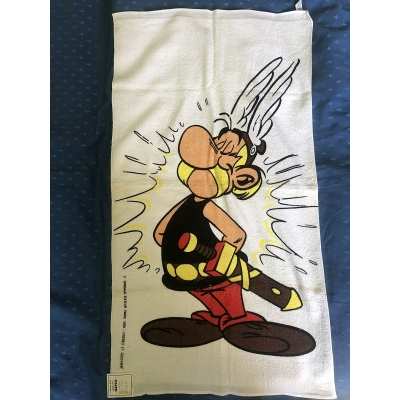 Astérix rare serviette de 1979 de 49 x 87 cm neuve avec étiquette