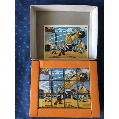 Asterix Ultra rare puzzle of 12 plastic cubes