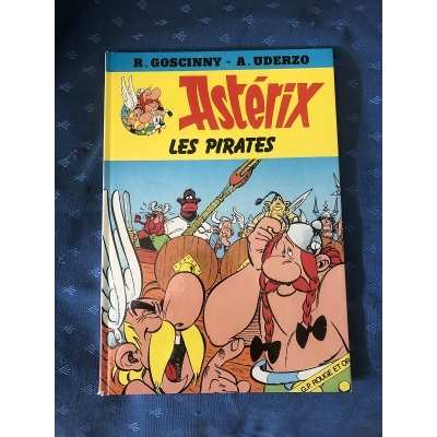 Rare Astérix Les pirates GP rouge et or N°7 TBE