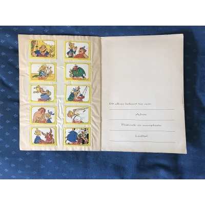 Astérix Monty Album COMPLET de 1984 avec 100 images cartonnées