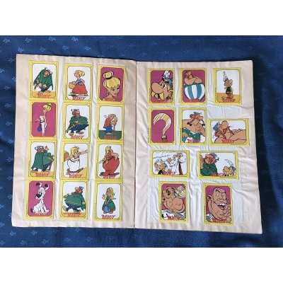 Asterix Monty 1984 COMPLETE album with 100 cardboard images