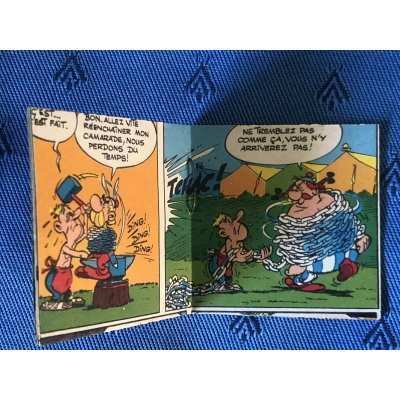 rare Asterix "Asterix surrenders" excel margarine booklet in very good condition