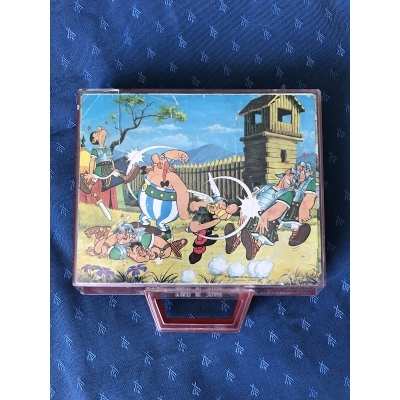 Astérix rare boite de 20 cubes clementoni année 70/80