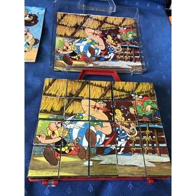Asterix rare box of 20 cubes clementoni year 70/80