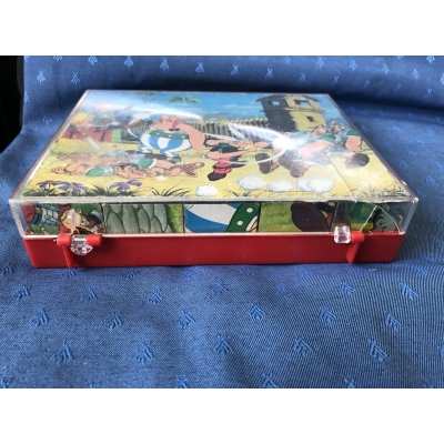 Astérix rare boite de 20 cubes clementoni année 70/80