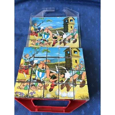 copy of Asterix rare box of 20 cubes clementoni year 70/80