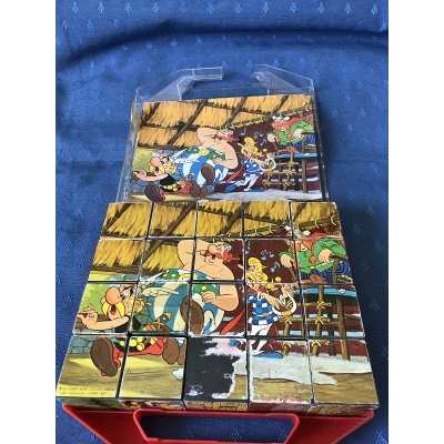 copy of Asterix rare box of 20 cubes clementoni year 70/80