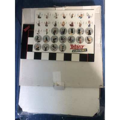 Asterix chess board new in original packaging