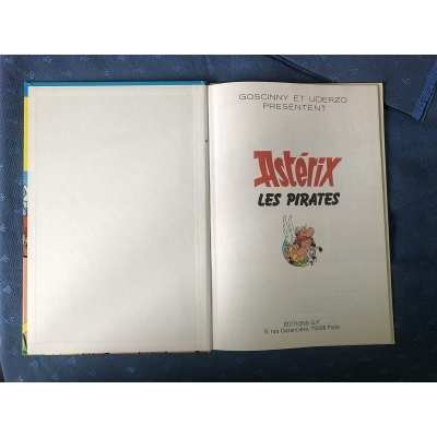 Astérix Les pirates GP rouge et or