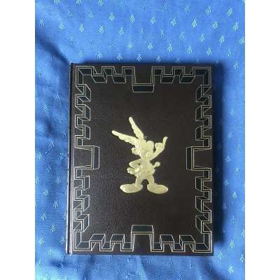 rare Asterix Rombaldi volume 7 as new