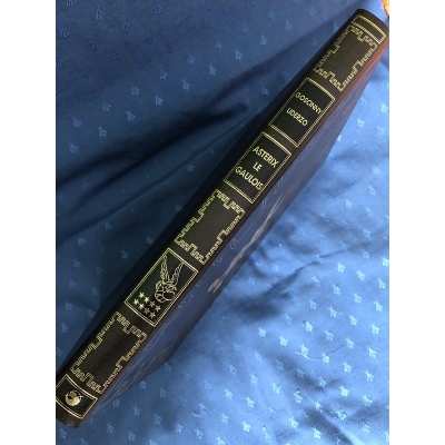 rare Asterix Rombaldi volume 7 as new