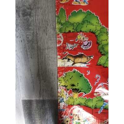 Rare Asterix vintage gift wrap 1m x0.65 m Rare Asterix vintage gift wrap 1m x0.65 m