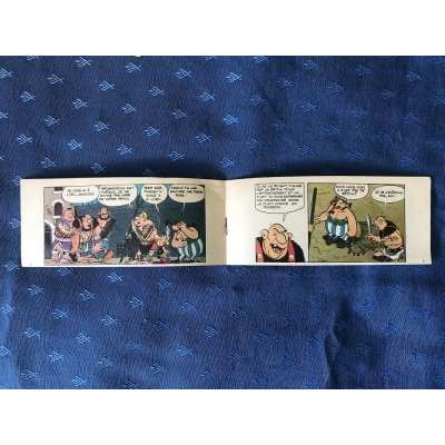 Astérix livret Gervais N°4 " Astérix l'école du cirque " de 1979 (2)