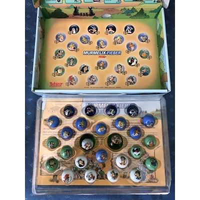 Asterix 26 marbles advertising case complete Asterix 26 marbles advertising case complete