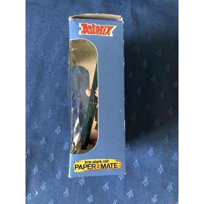 Ultra rare asterix paper mate complete in original packaging