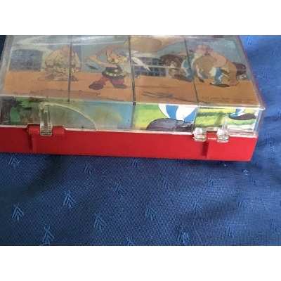 Ultra rare asterix petite boite de 12 cubes puzzle année 70/80
