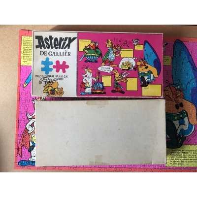 Astérix Rare puzzle rose de 1971 ( origine hollande ) N°2