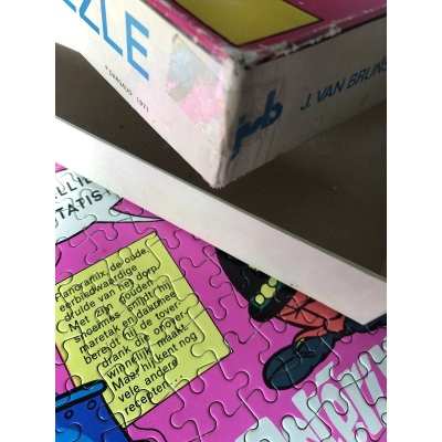 Astérix Rare puzzle rose de 1971 ( origine hollande ) N°2