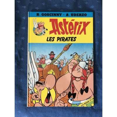 RARE asterix les pirates gp rouge et or proche du neuf