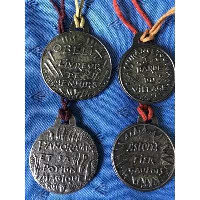 Extremely rare Asterix 4 medals from 1967 with original lanyards and pouches