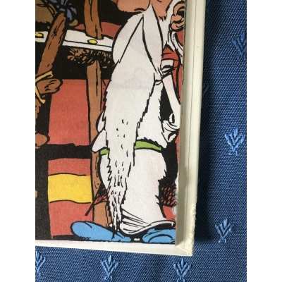 Rare Astérix l'illustrissime belcantus gp rouge et or Rare Astérix l'illustrissime belcantus gp rouge et or