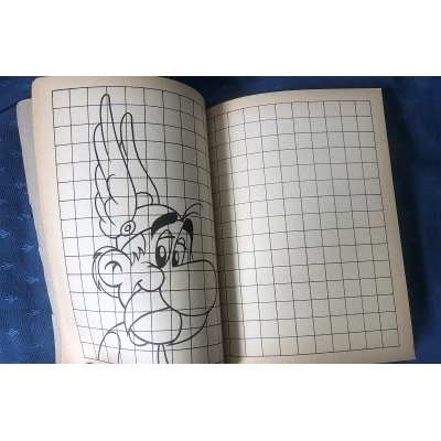 Astérix ultra rare livre de jeu de 192 pages(coloriage, etc..) de 1982 vierge