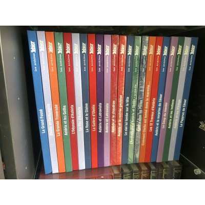 rare Astérix les archives neuf complet les 42 bd + les 42 figurines en fer