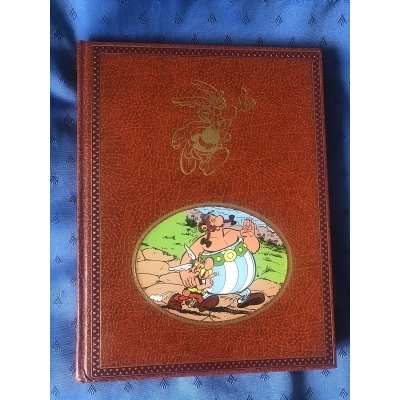 Ultra rare Astérix le tome 7 (intégrale Dargaud 2) proche du neuf