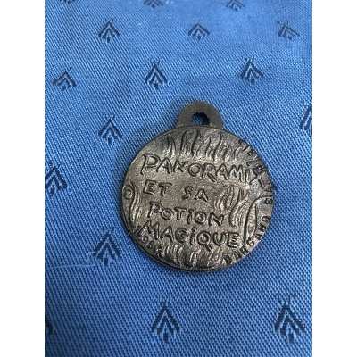 Astérix médaille, médaillon, grigri en fonte de 1967