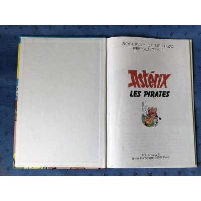Astérix GP rouge et or " les pirates "