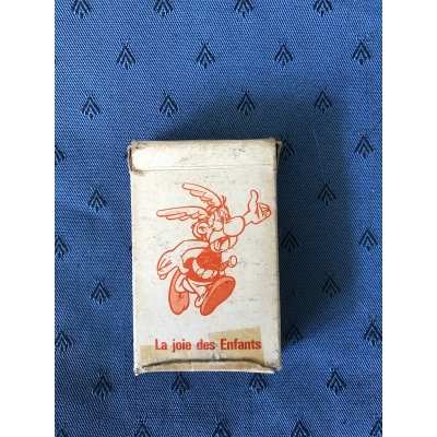 Rare Astérix "7 Families" card game set, complete, from the 1970s