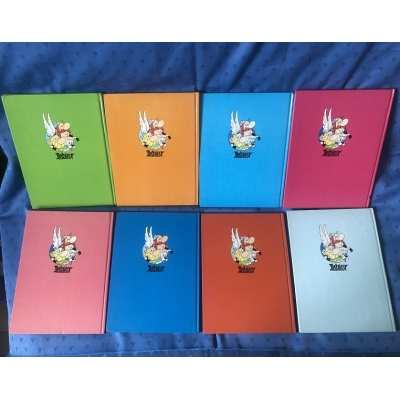 rare Astérix collection complète des 8 tomes " au pays Astérix "