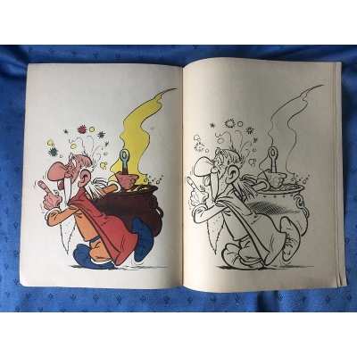 Asterix Vintage Coloring Book No. 5, 36 pages